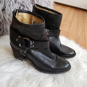 FRYE Black Leather Ankle Boots